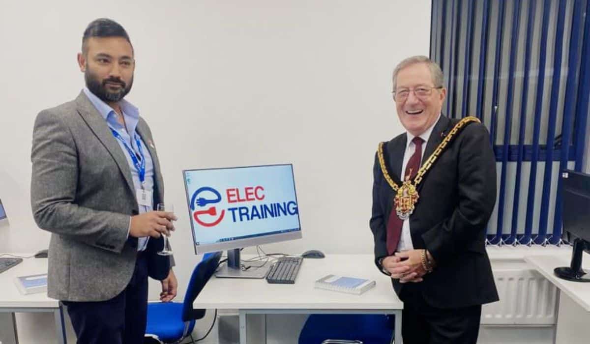 Learners Receiving City & Guilds Certificates – Derby